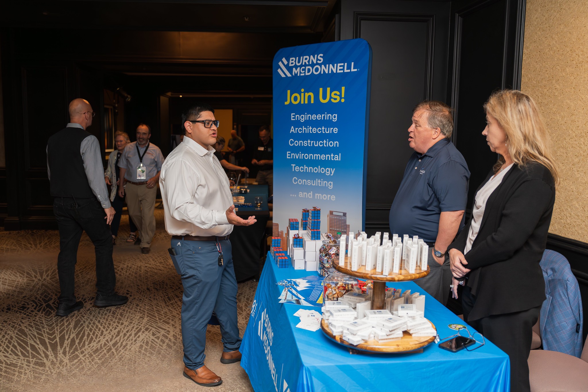 Exhibitor personnel