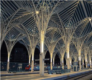 THE LISBON GARE DO ORIENTE IS ONE OF THE MAIN TRANSPORT HUBS IN PORTUGAL. IT OPENED TO WELCOME VISITORS JUST A FEW DAYS BEFORE THE 1998 LISBON WORLD EXPOSITION.