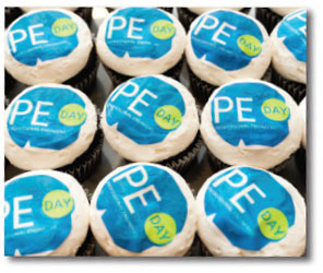 PE DAY CUPCAKES